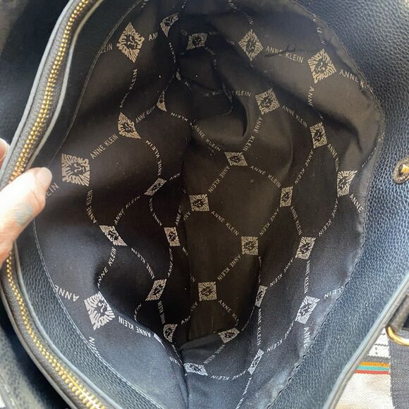 Anne Klein Large Shoulder Bag Tote. Black. Bandana & keychain Wallet. Pleather. - Picture 12 of 16